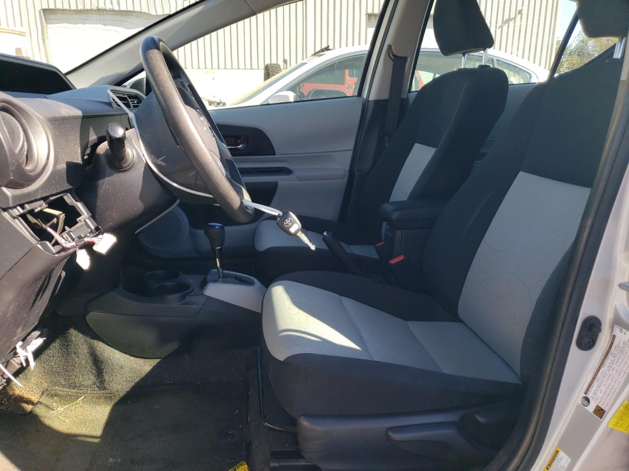 2012 Toyota Prius C VIN: JTDKDTB38C1518944 Lot: 80926965