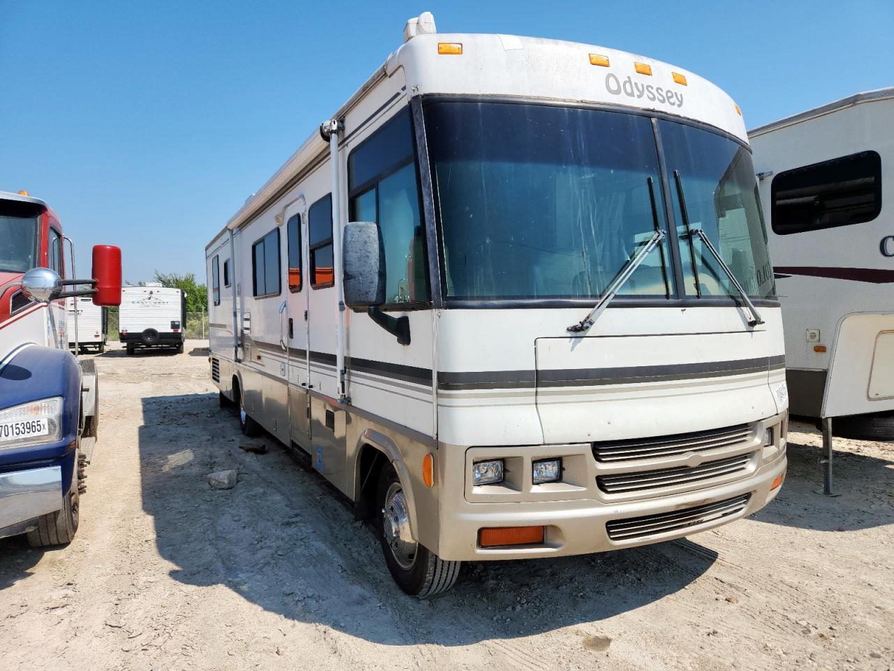 2001 Winnebago Adventurer VIN: 1FCNF53S4Y0A14641 Lot: 80494105