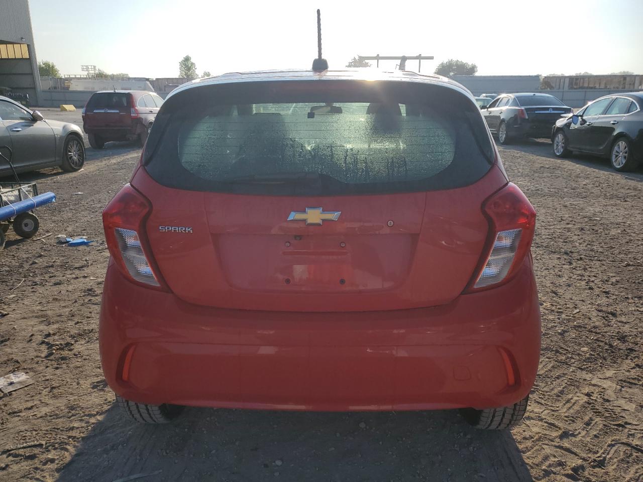 2018 Chevrolet Spark Ls VIN: KL8CB6SA4JC470119 Lot: 71074025