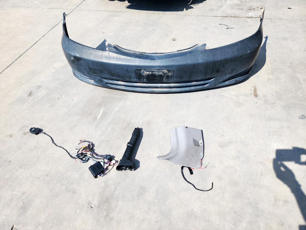 2002 Toyota Camry Le VIN: 4T1BE32K22U621144 Lot: 84900505