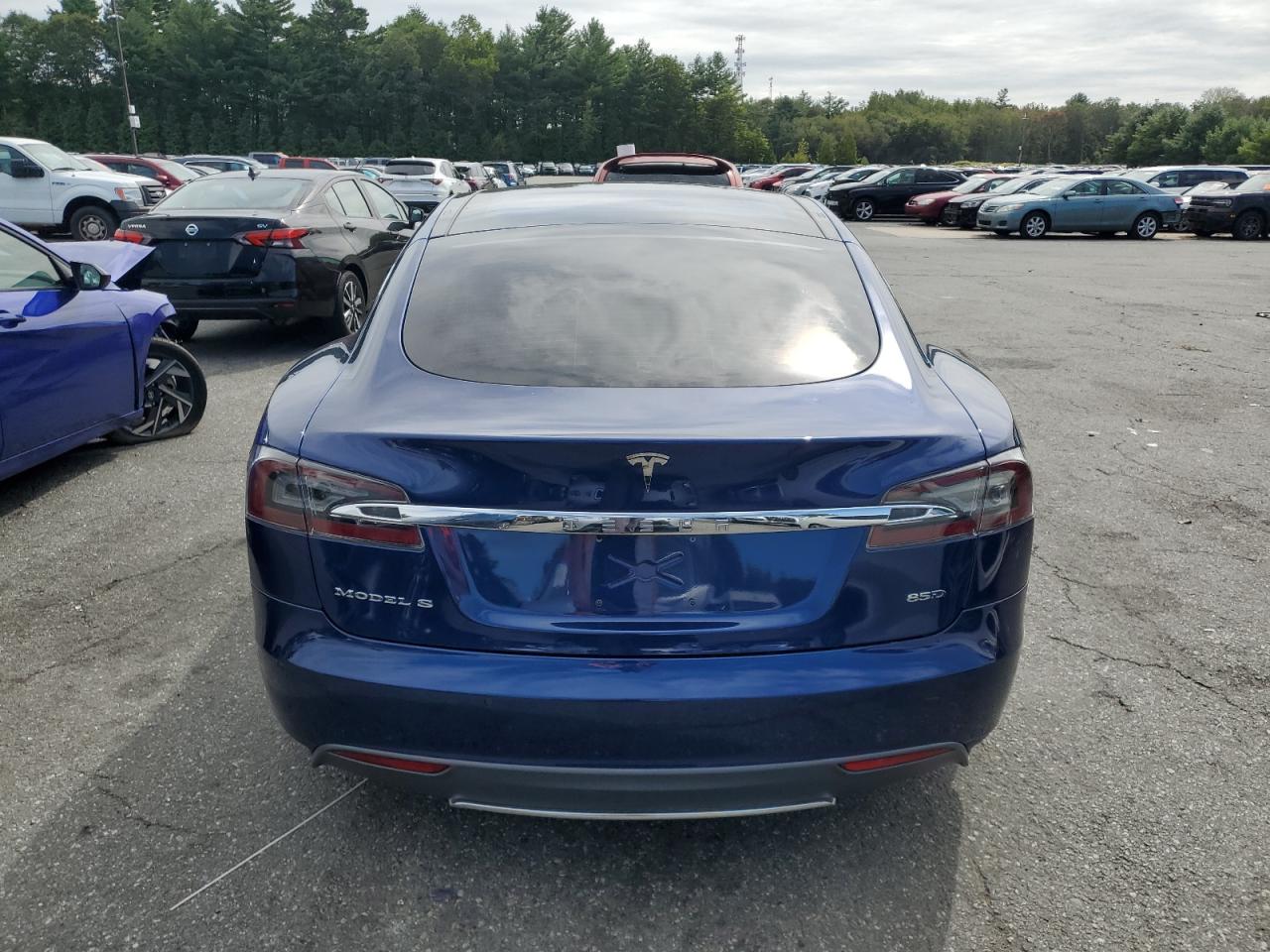 2015 Tesla Model S VIN: 5YJSA1E20FF110479 Lot: 72060365