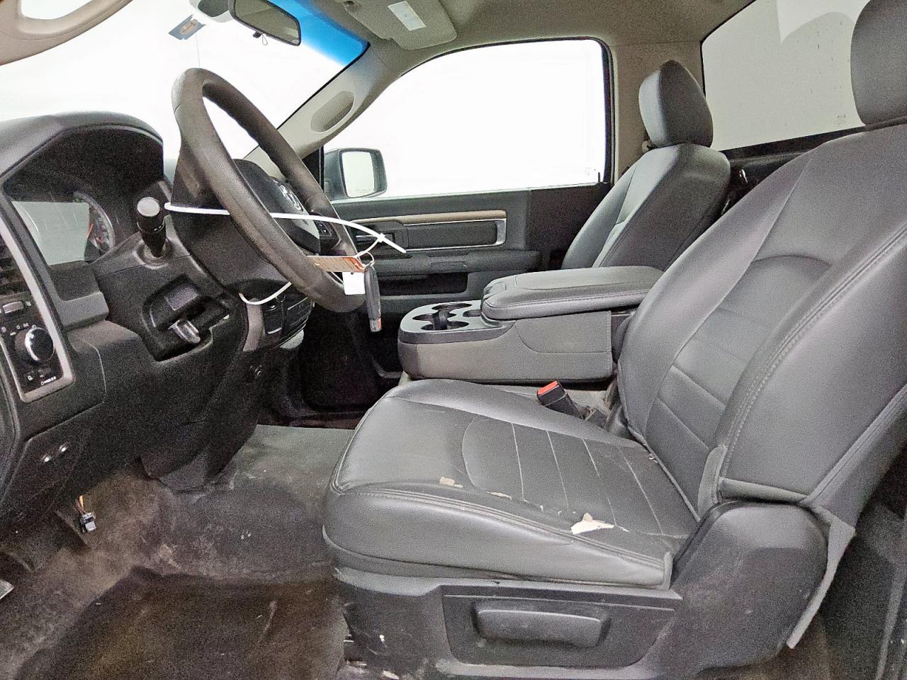 2017 Ram 1500 St VIN: 3C6JR6DG8HG768716 Lot: 80923085