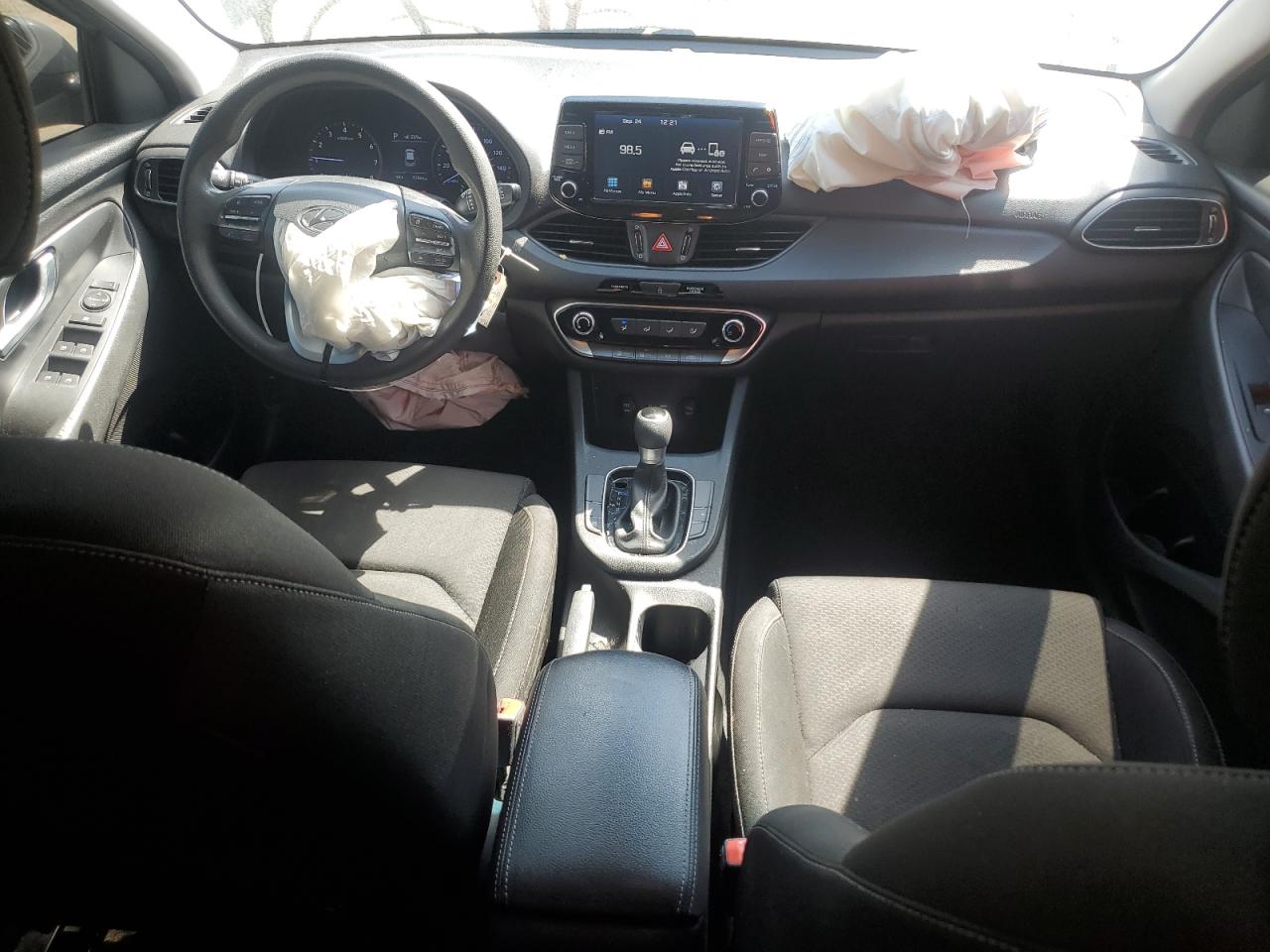 2018 Hyundai Elantra Gt VIN: KMHH35LE2JU009822 Lot: 81418955