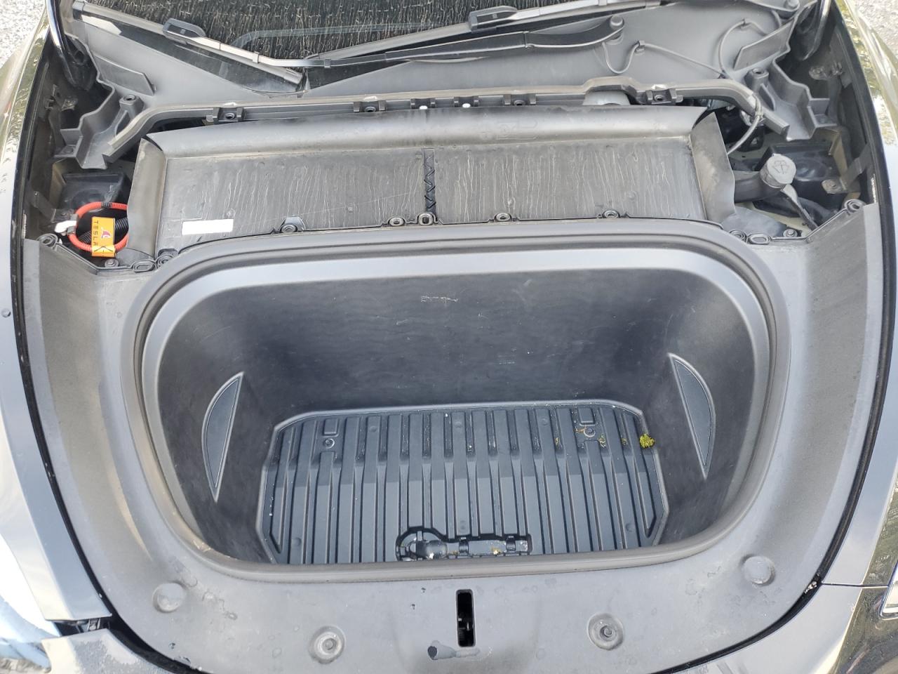 2023 Tesla Model Y VIN: LRWYGDEE3PC105227 Lot: 70268995