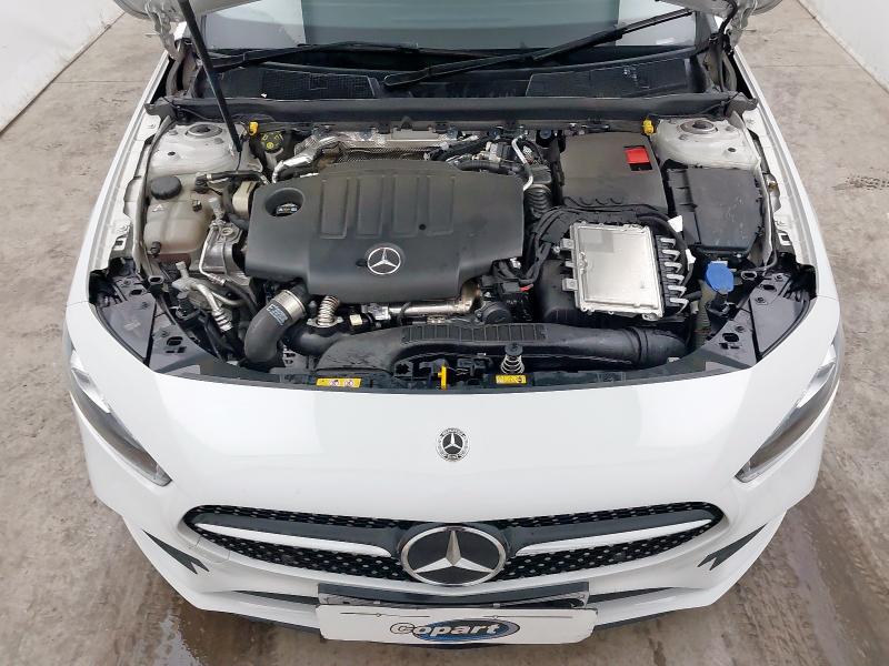 2023 MERCEDES-BENZ A 200 AMG LINE EXECUTIVE 