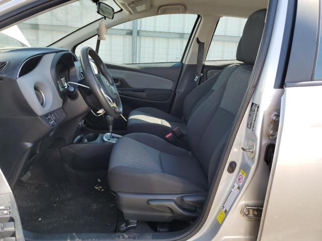 Hatchbacks TOYOTA YARIS 2015 Srebrny
