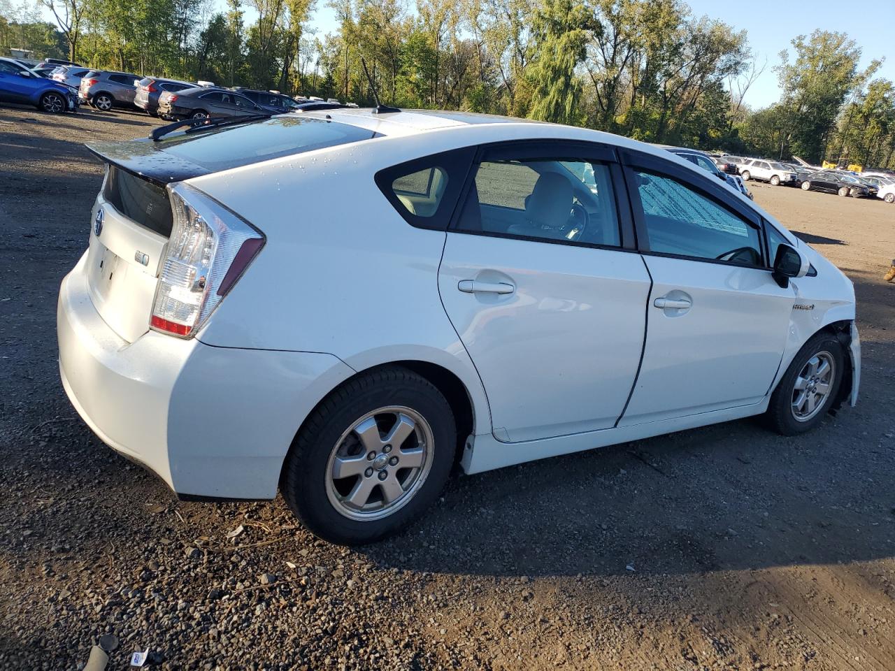 2010 Toyota Prius white null hybrid JTDKN3DU2A0073235 photo #4