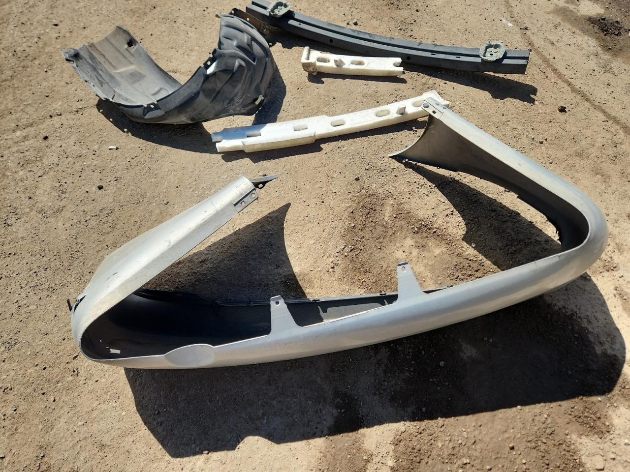 2005 Toyota Camry Le VIN: 4T1BF30K45U105243 Lot: 80756875