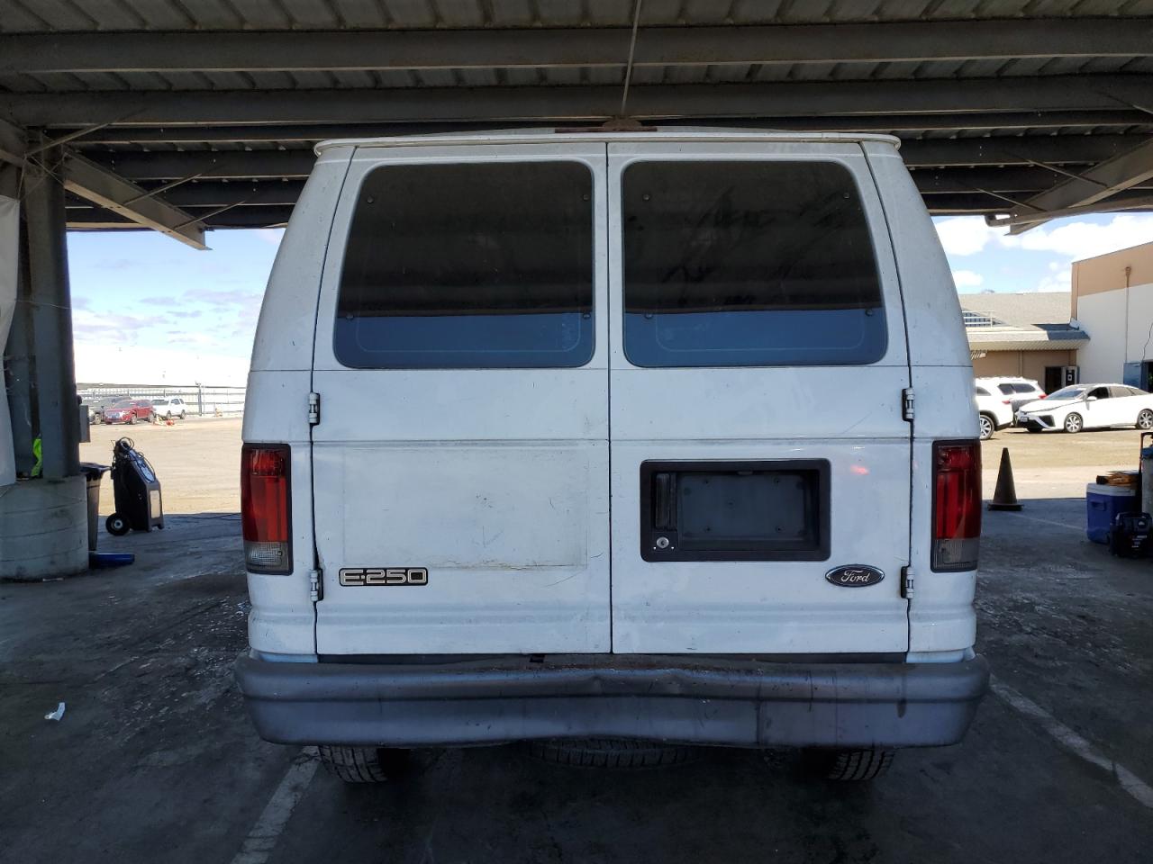 2005 Ford Econoline E250 Van VIN: 1FTNE24L75HA11206 Lot: 71869205