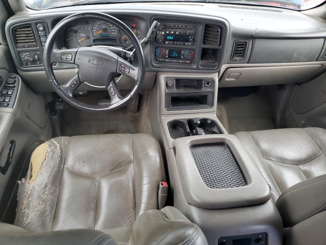 2005 Chevrolet Suburban K1500 VIN: 1GNFK16Z75J165083 Lot: 81204715