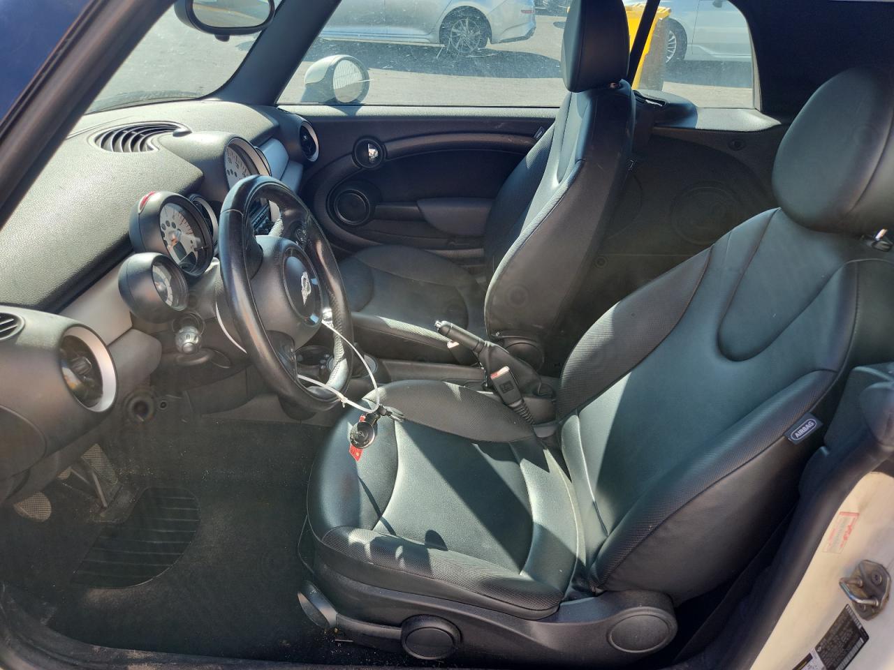 2011 Mini Cooper VIN: WMWZN3C50BT265131 Lot: 80729135