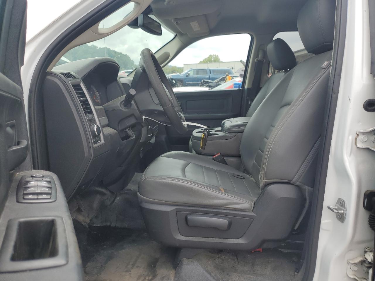 2017 Ram 1500 St VIN: 1C6RR6FG1HS623140 Lot: 81859585