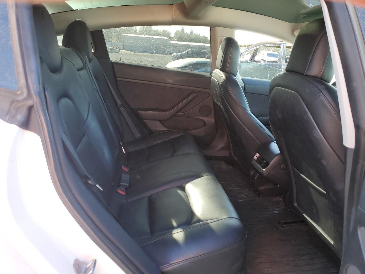 2021 Tesla Model 3 VIN: 5YJ3E1EBXMF015398 Lot: 81688865