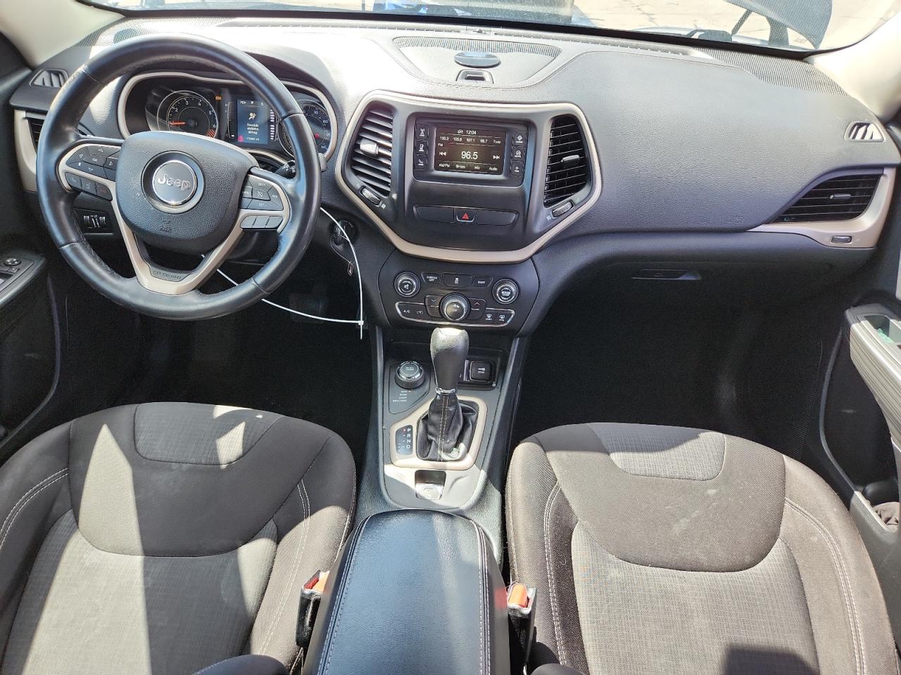 2015 Jeep Cherokee Latitude VIN: 1C4PJMCB6FW679603 Lot: 81299215