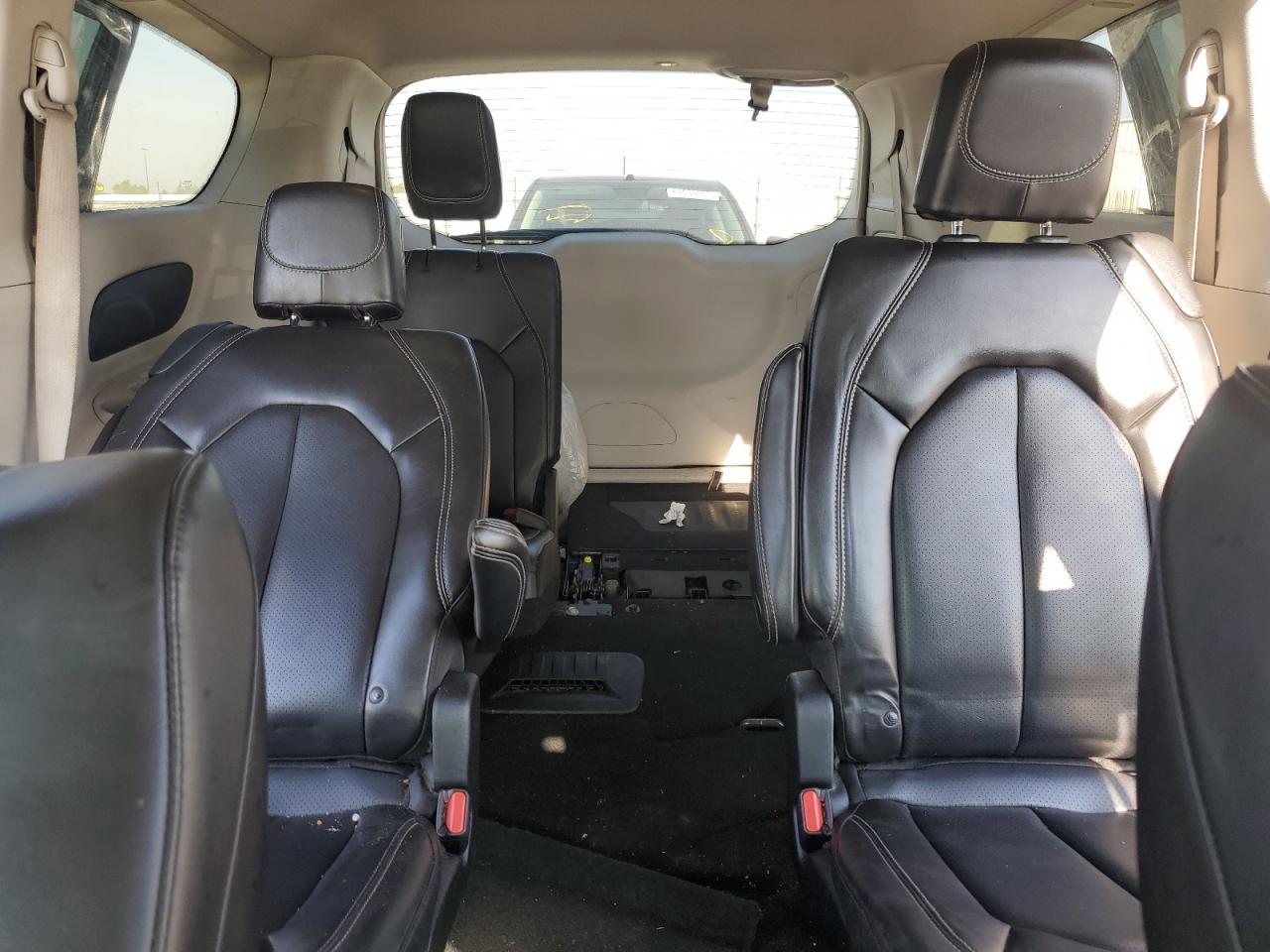 2023 Chrysler Pacifica Touring L VIN: 2C4RC1BG7PR552657 Lot: 84635185