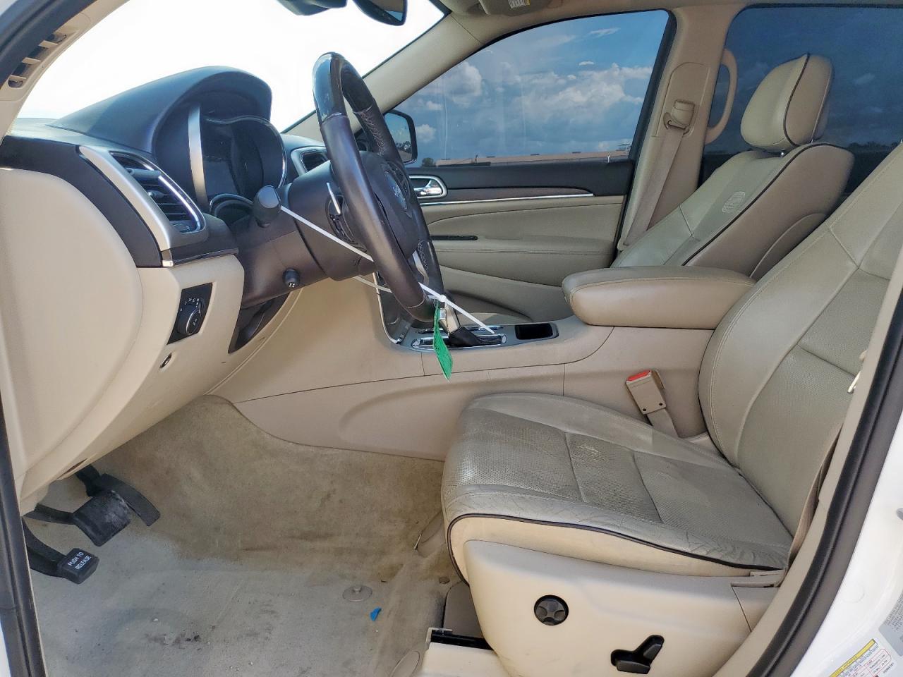 2017 Jeep Grand Cherokee Overland VIN: 1C4RJECG8HC965161 Lot: 82068045