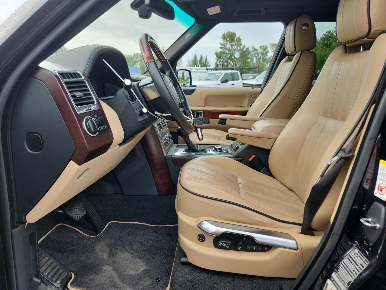 2012 Land Rover Range Rover Hse Luxury VIN: SALMF1D43CA371258 Lot: 84459845