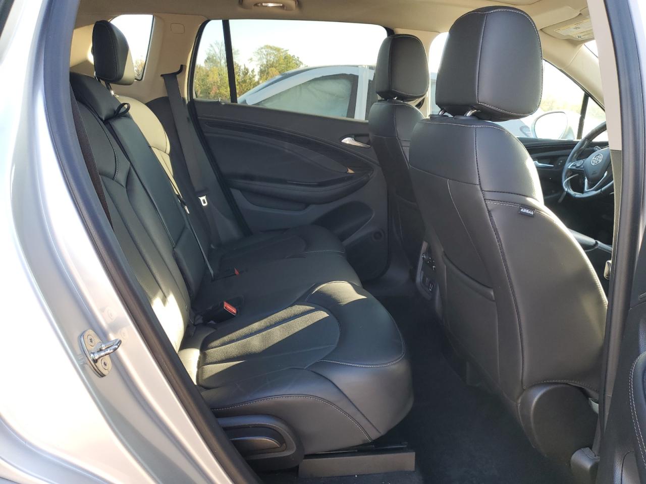 2018 Buick Envision Essence VIN: LRBFX1SA4JD007527 Lot: 84365945