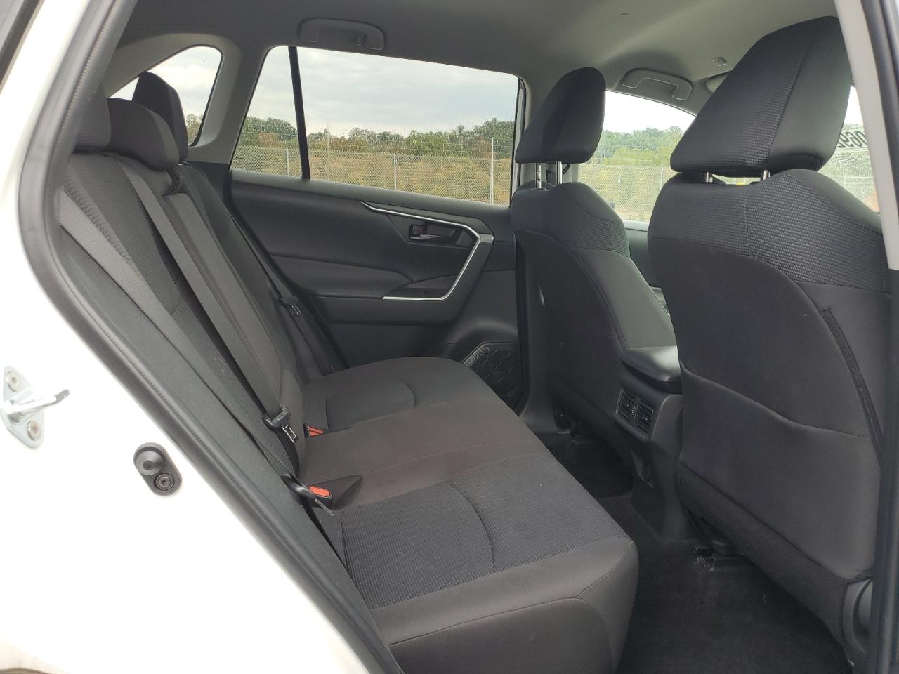 2023 Toyota Rav4 Le VIN: 2T3F1RFV6PW368333 Lot: 80692915