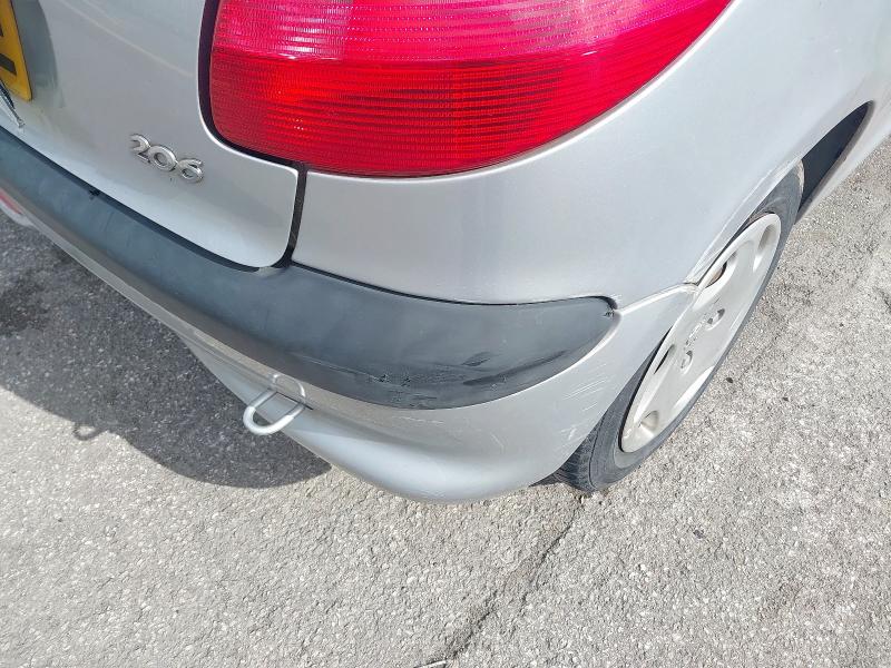 2003 PEUGEOT 206 LOOK 