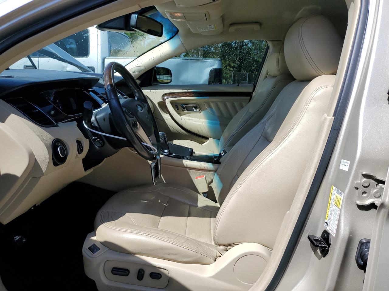 2017 Ford Taurus Limited VIN: 1FAHP2F82HG122343 Lot: 80867665