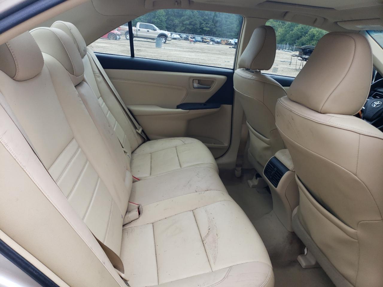 2016 Toyota Camry Le VIN: 4T1BF1FKXGU550472 Lot: 84206335