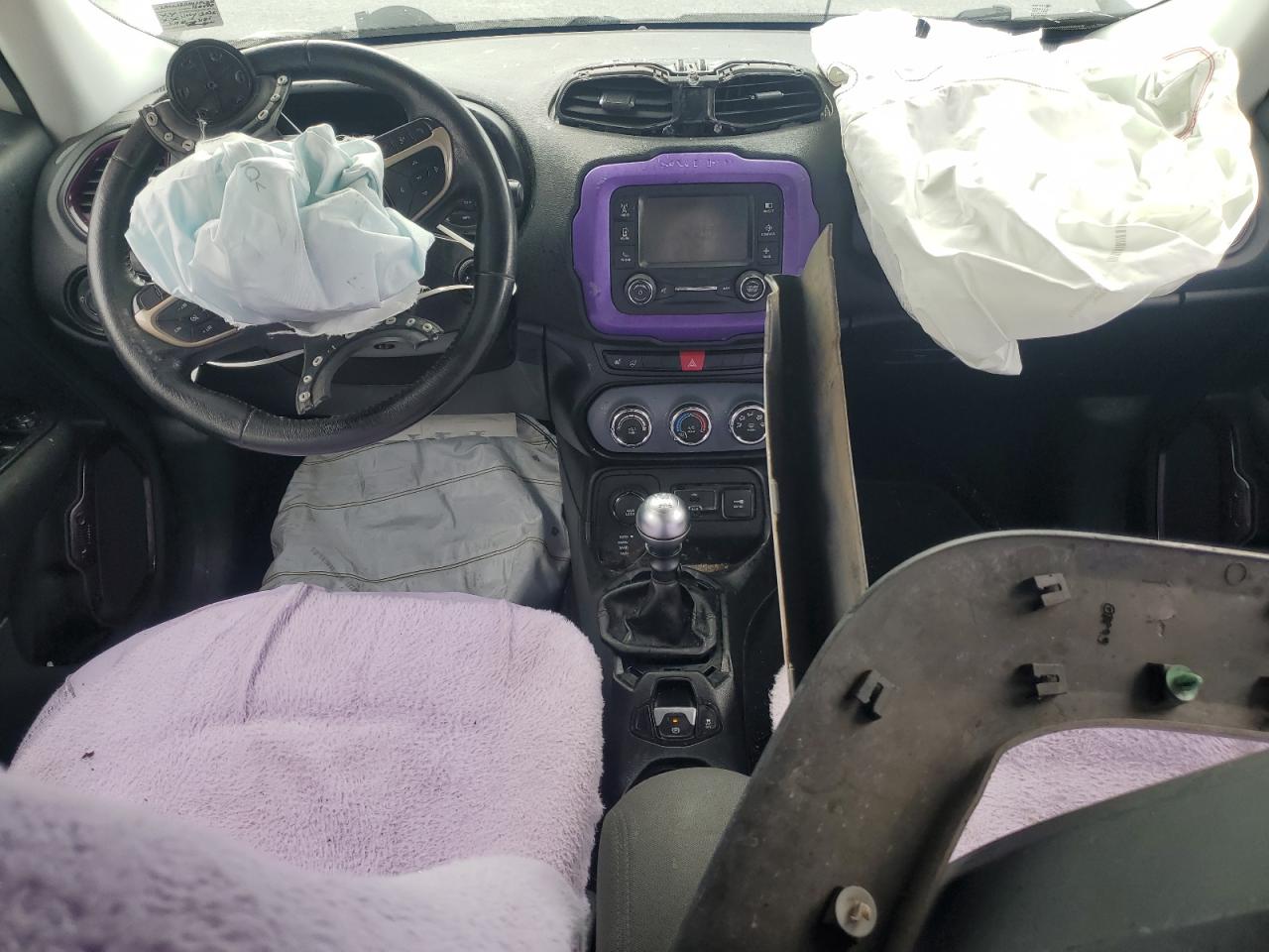 2015 Jeep Renegade Latitude VIN: ZACCJBBHXFPC32004 Lot: 81130605