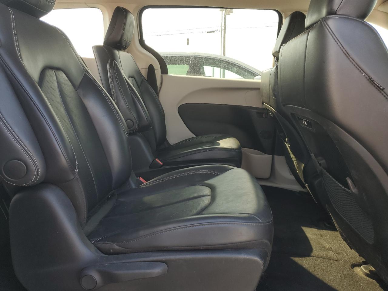 2023 Chrysler Pacifica Hybrid Touring L VIN: 2C4RC1L78PR626070 Lot: 81106305