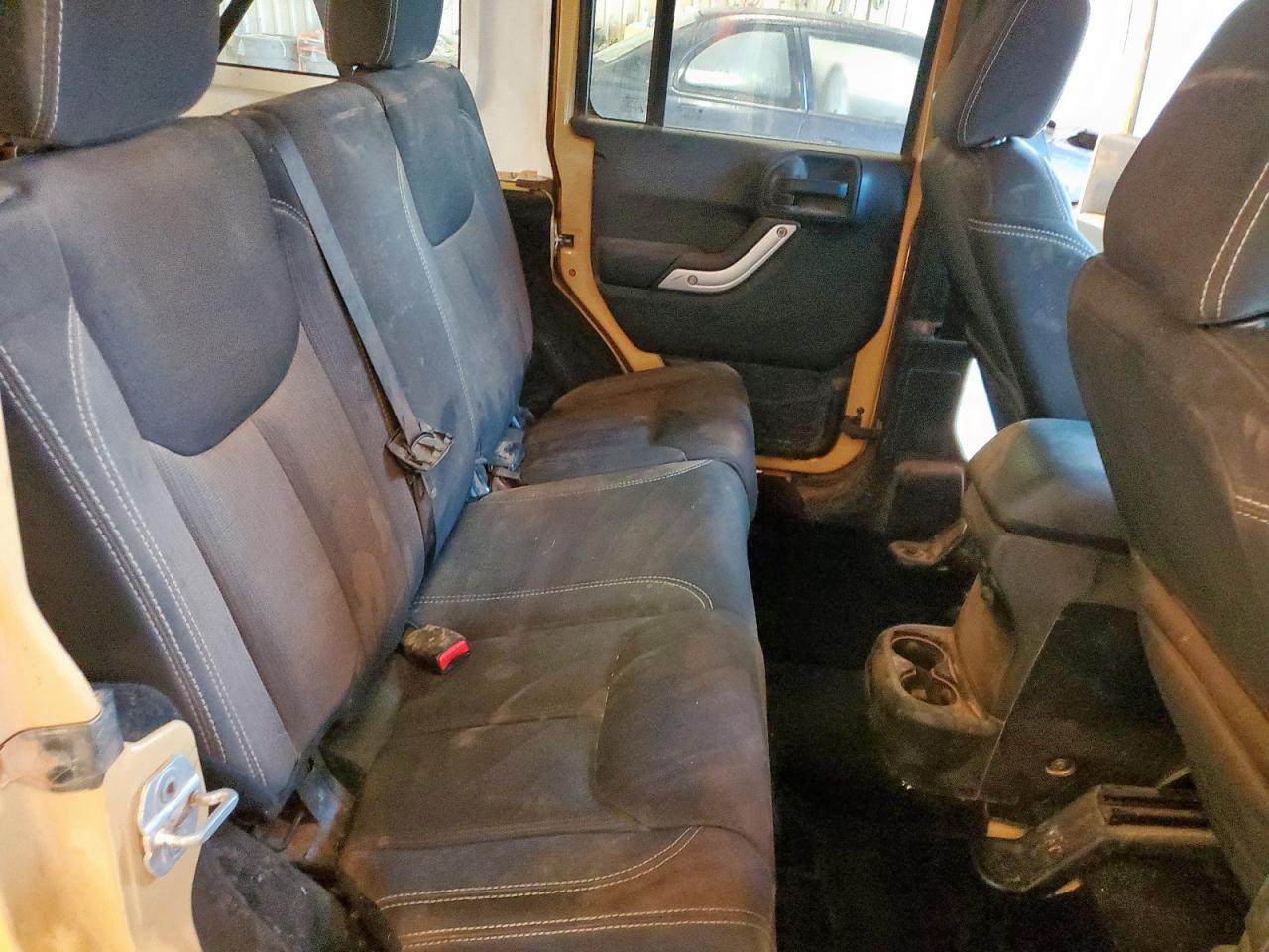 2014 Jeep Wrangler Unlimited Sahara VIN: 1C4BJWEG0EL111071 Lot: 82162295