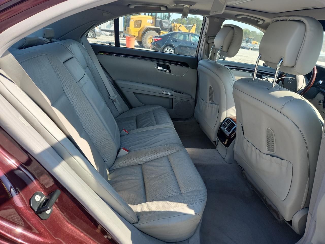 2011 Mercedes-Benz S 550 4Matic VIN: WDDNG8GB2BA406971 Lot: 72096905