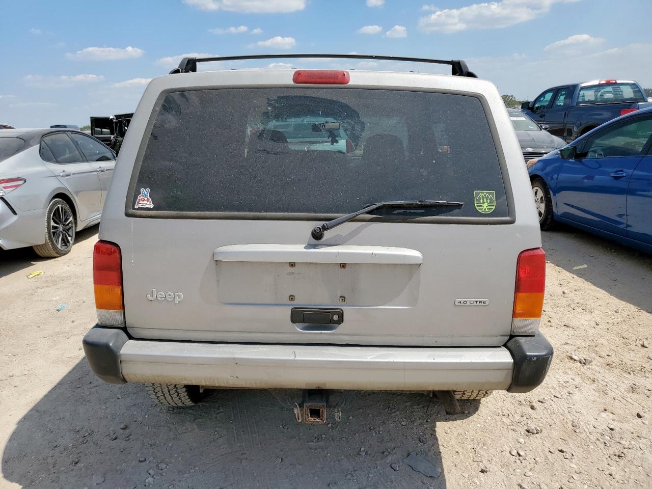 2000 Jeep Cherokee Sport VIN: 1J4FF48S2YL239771 Lot: 84818895