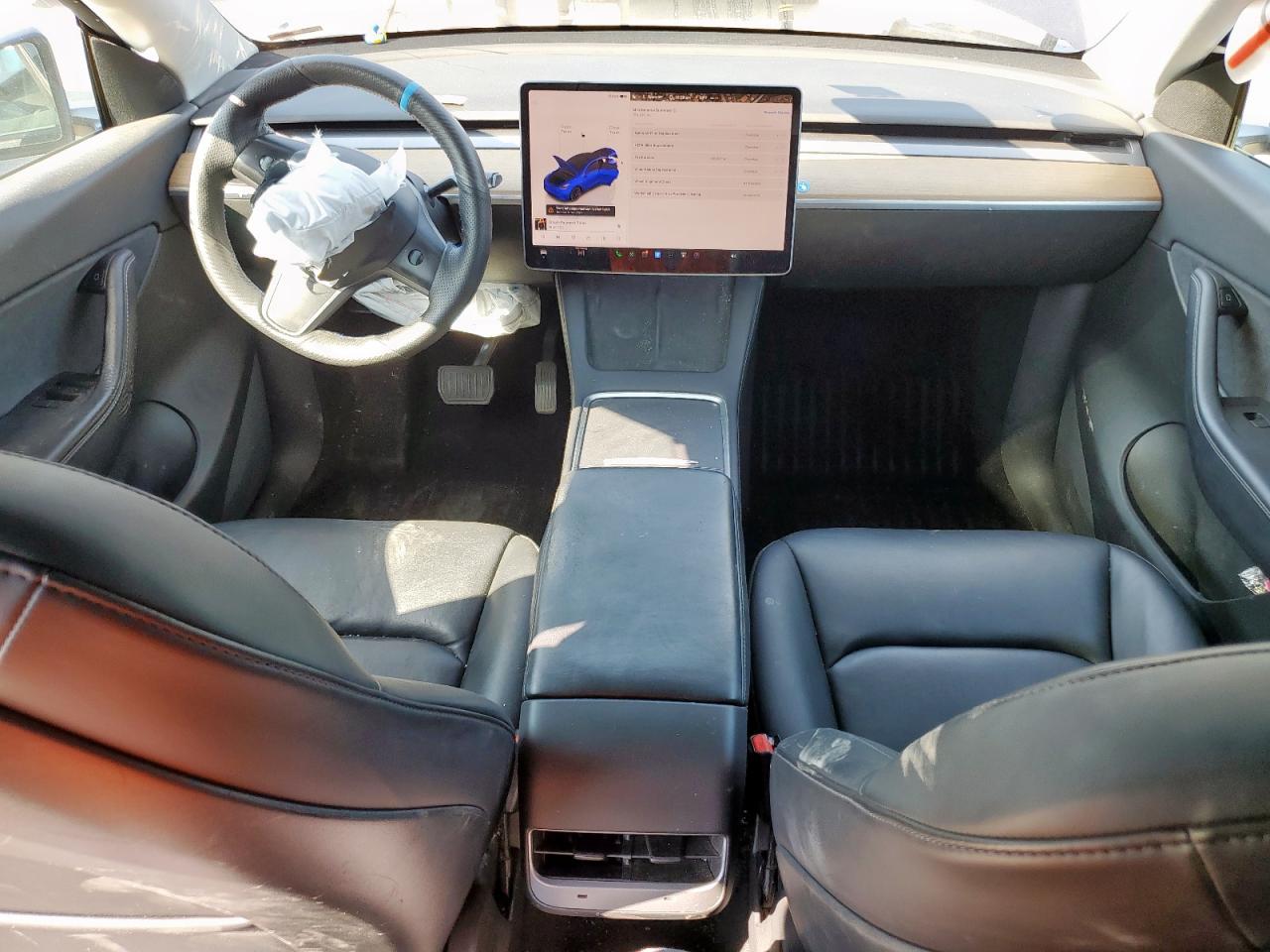 2022 Tesla Model Y VIN: 7SAYGAEE6NF400228 Lot: 80330995