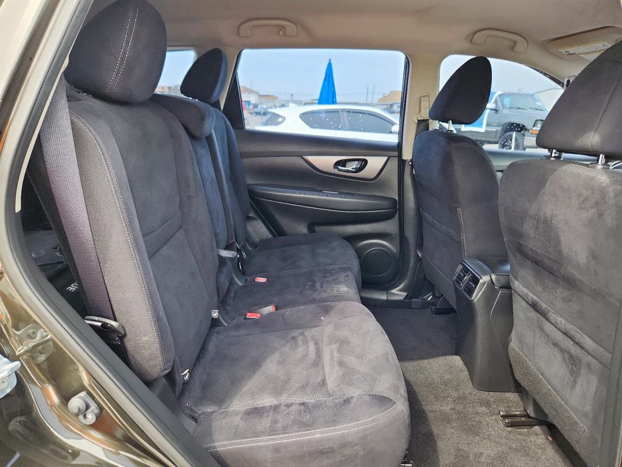 2016 Nissan Rogue S VIN: JN8AT2MTXGW003821 Lot: 71702185