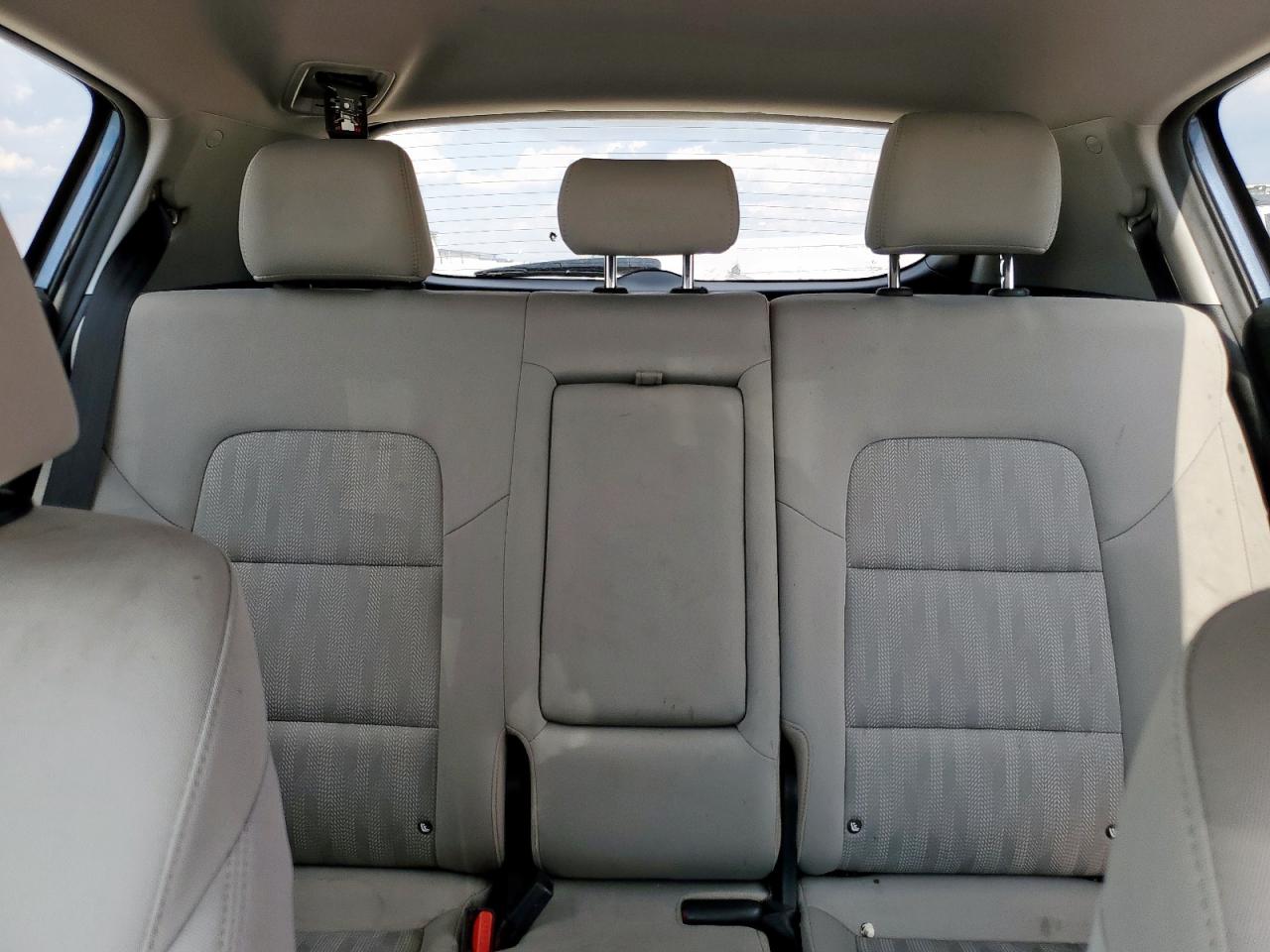 2020 Kia Sportage Lx VIN: KNDPM3AC5L7745674 Lot: 81033975