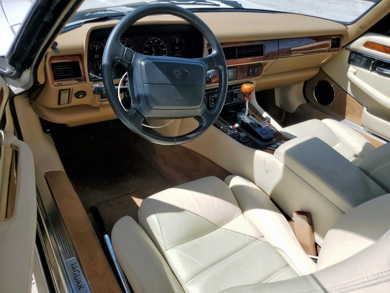 1995 Jaguar Xjs 2+2 VIN: SAJNX2743SC197920 Lot: 81832075