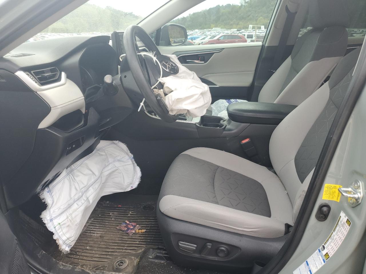 2021 Toyota Rav4 Xle VIN: 2T3P1RFV7MW231143 Lot: 81561805