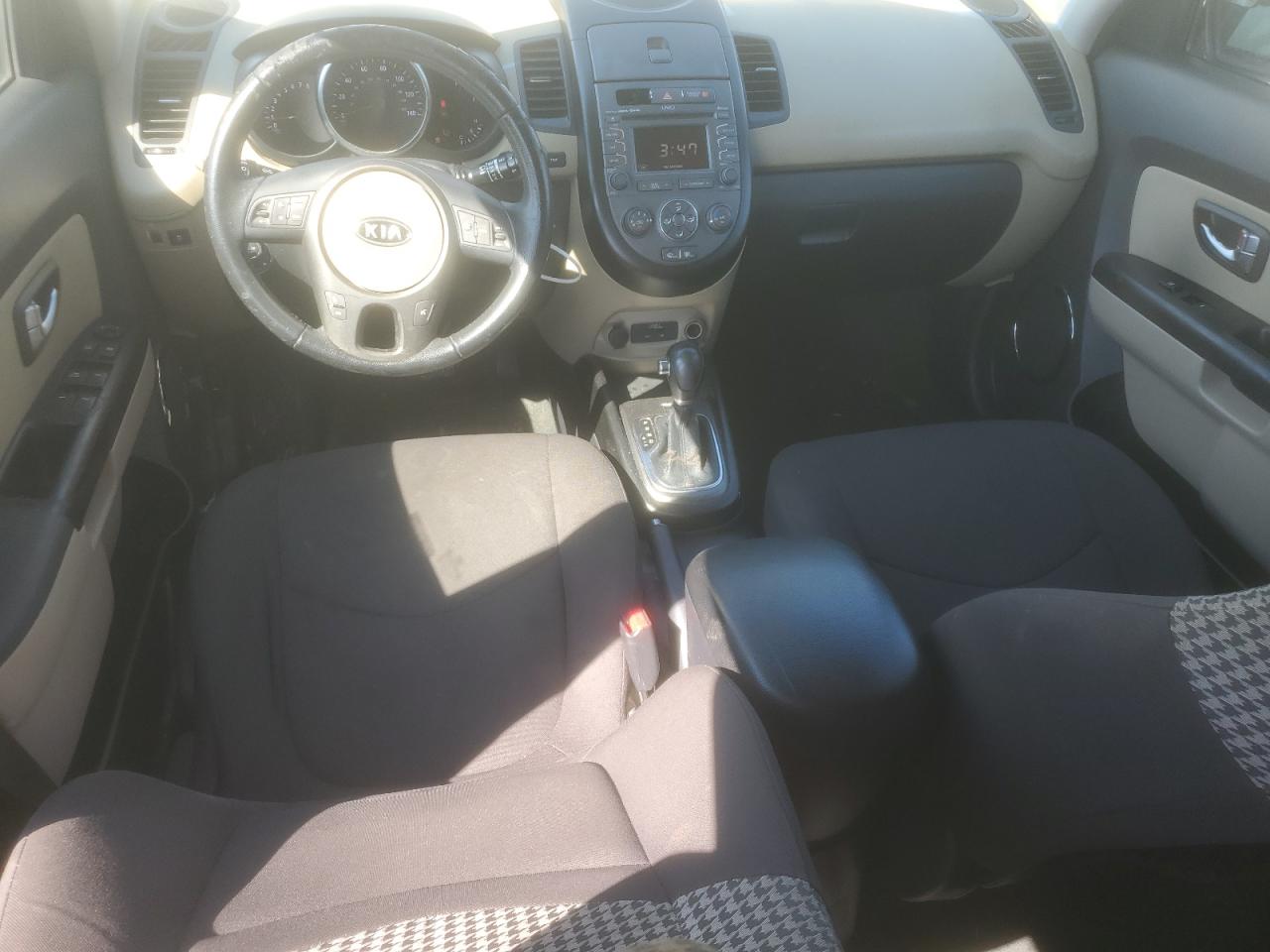 2012 Kia Soul + VIN: KNDJT2A66C7410100 Lot: 80994975