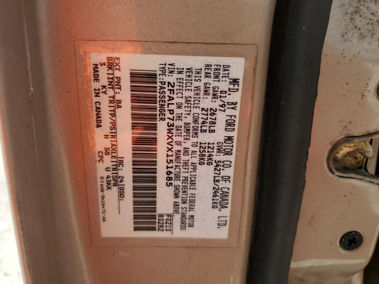 1997 Ford Crown Victoria VIN: 2FALP73WXVX151685 Lot: 80476075