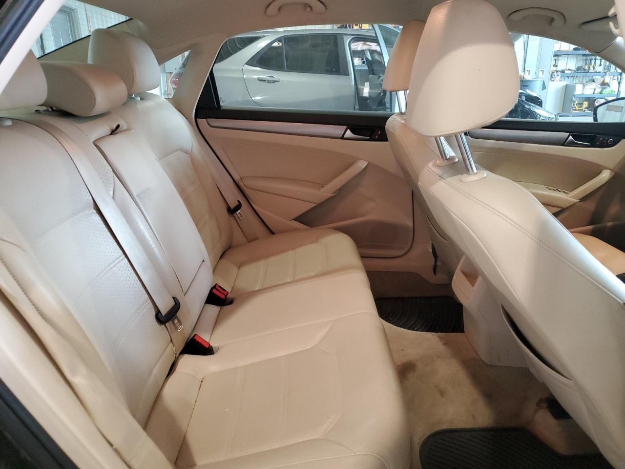 2015 Volkswagen Passat S VIN: 1VWAS7A3XFC062736 Lot: 81235255