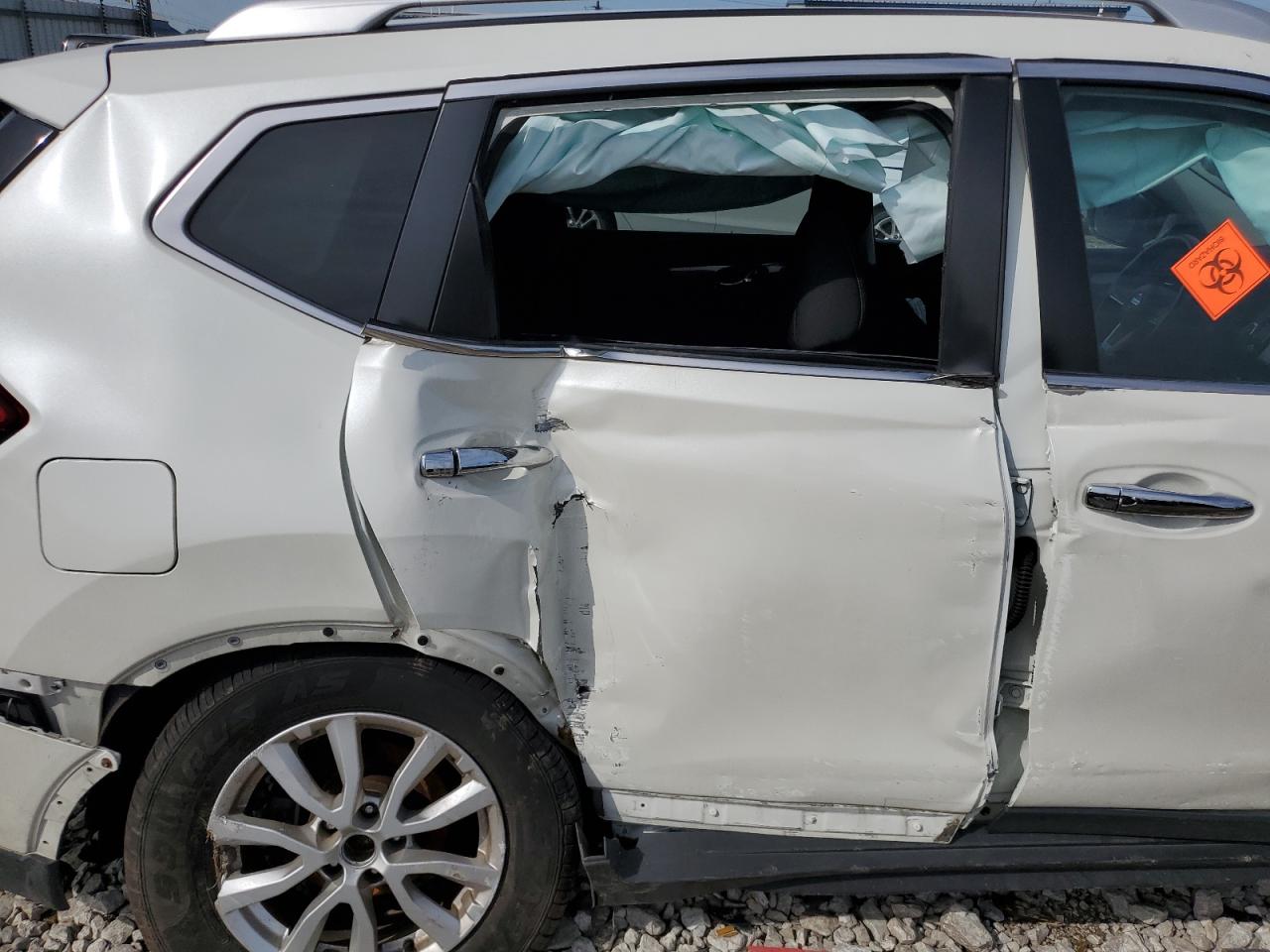2017 Nissan Rogue S VIN: KNMAT2MV1HP529120 Lot: 81206665