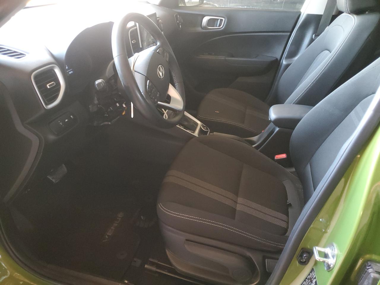 2022 Hyundai Venue Sel VIN: KMHRC8A3XNU175633 Lot: 80181745