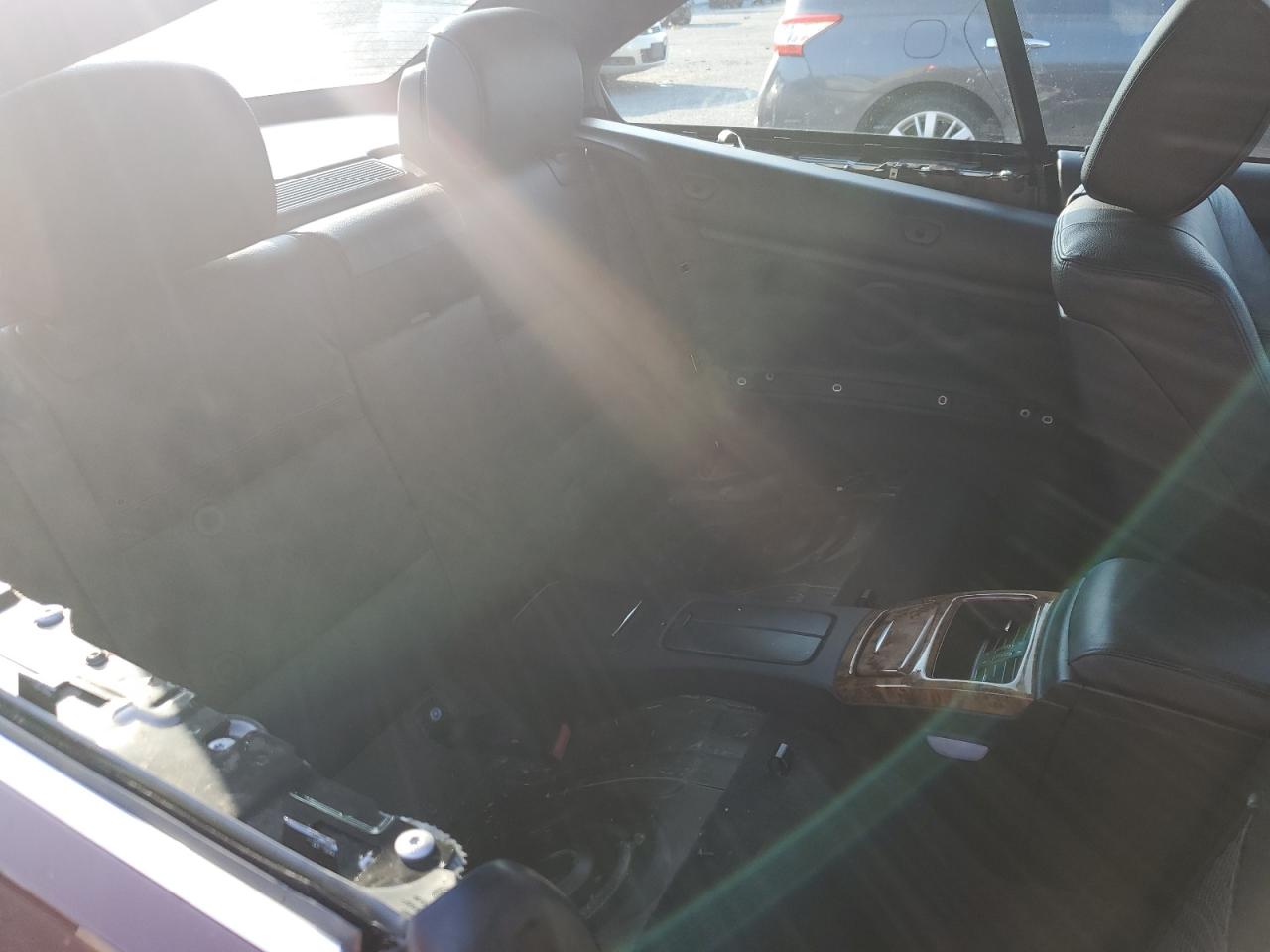 V (E90/E91/E92/E93) V (E90/E91/E92/E93)