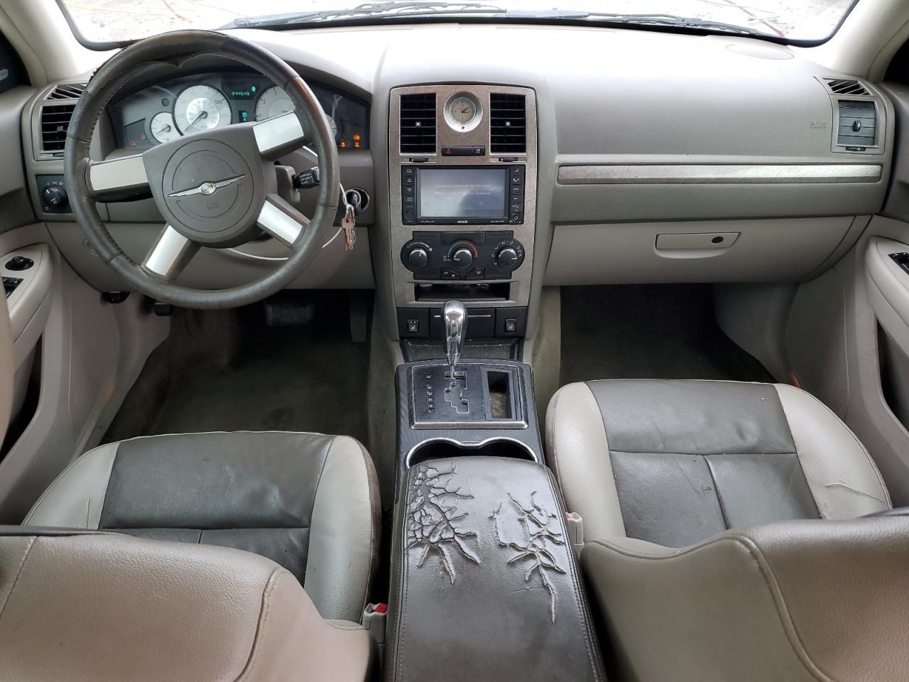 2008 Chrysler 300 Touring VIN: 2C3LA53G08H211260 Lot: 84802805