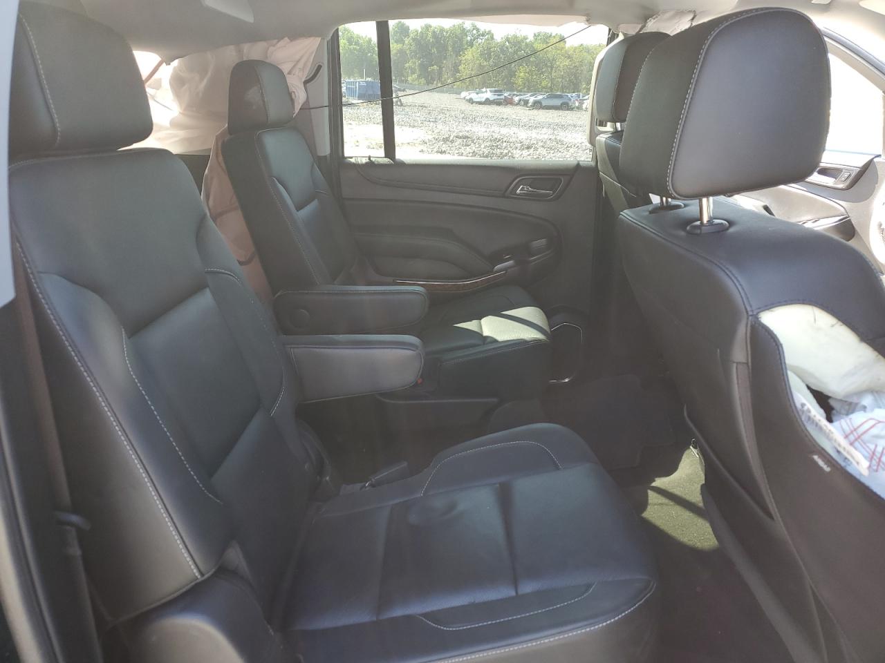 2017 Chevrolet Suburban K1500 Premier VIN: 1GNSKJKC5HR238716 Lot: 81811355