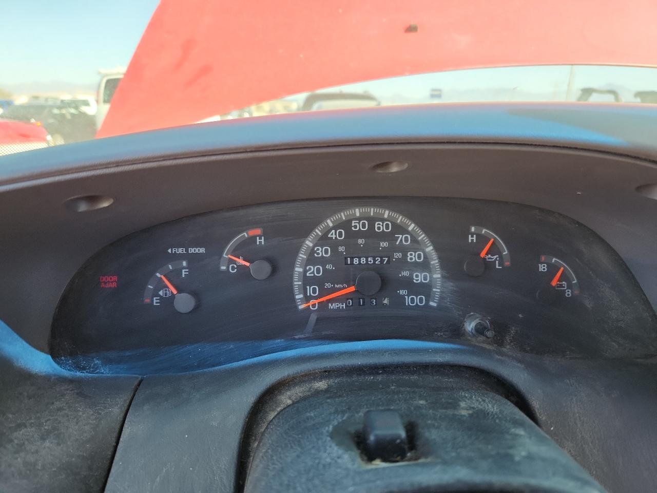 1998 Ford F150 VIN: 1FTDX1727VKB68725 Lot: 83818265