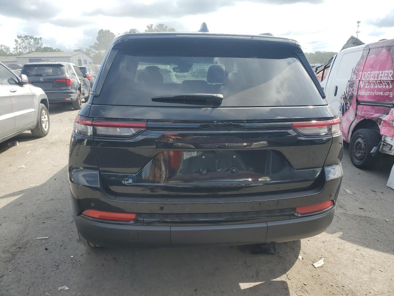 2024 Jeep Grand Cherokee Laredo VIN: 1C4RJHAG4RC259732 Lot: 70576165