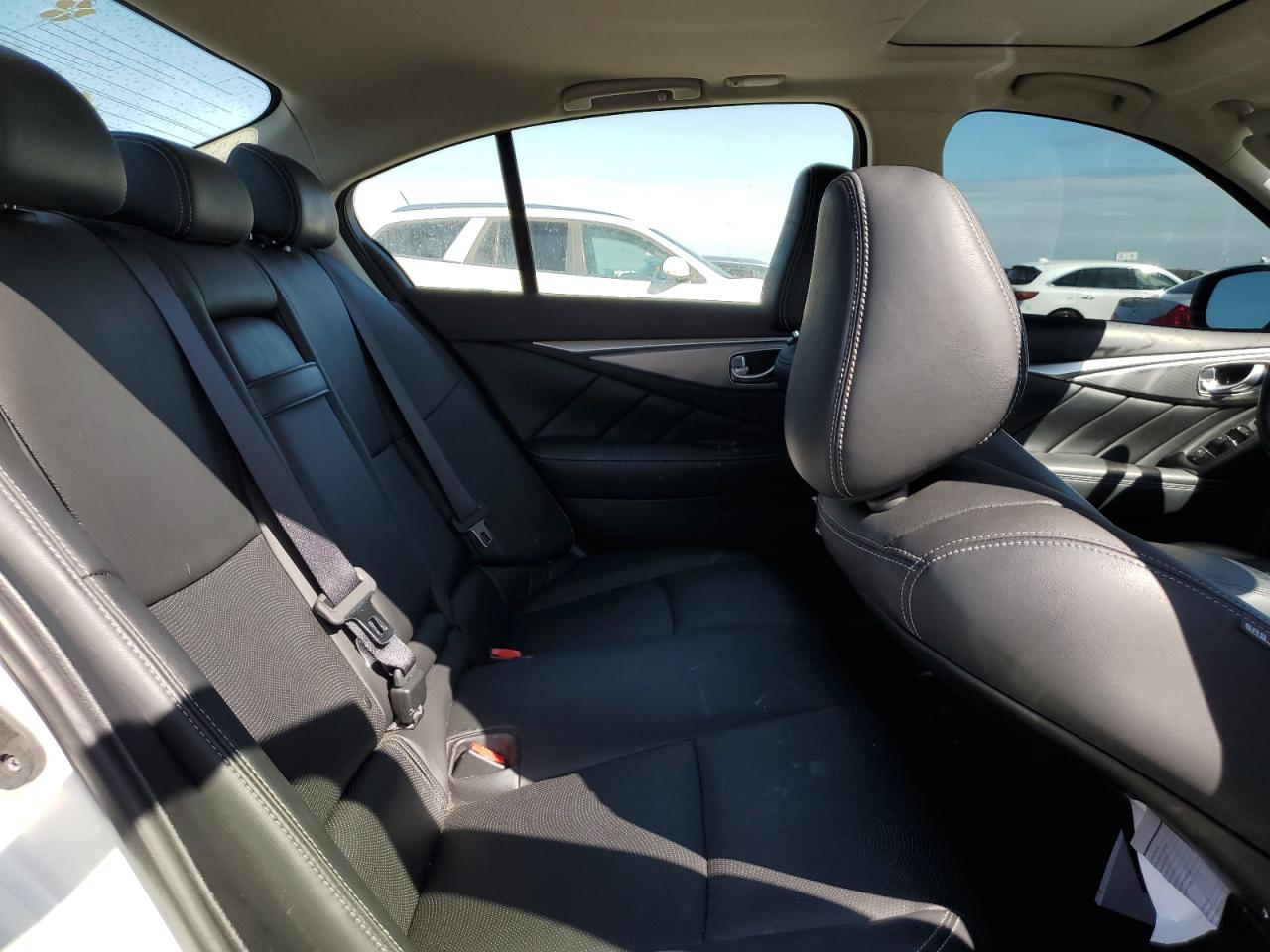 2015 Infiniti Q50 Base VIN: JN1BV7AP5FM354552 Lot: 81669255