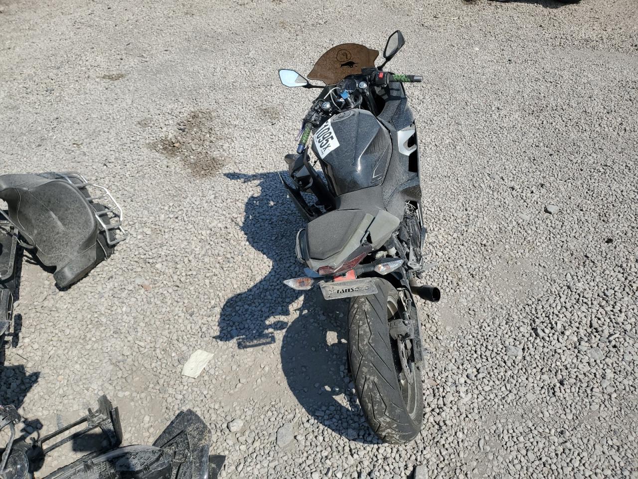 2022 Kawasaki Ex400 VIN: JKAEXKH10NDAH5591 Lot: 81251095