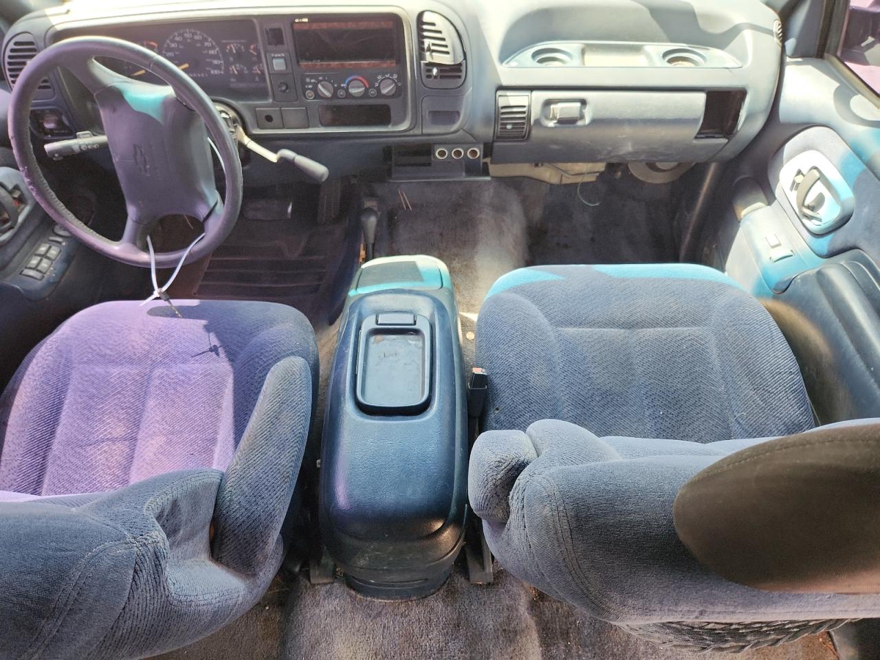 1995 Chevrolet Tahoe K1500 VIN: 1GNEK13K6SJ431238 Lot: 83805935