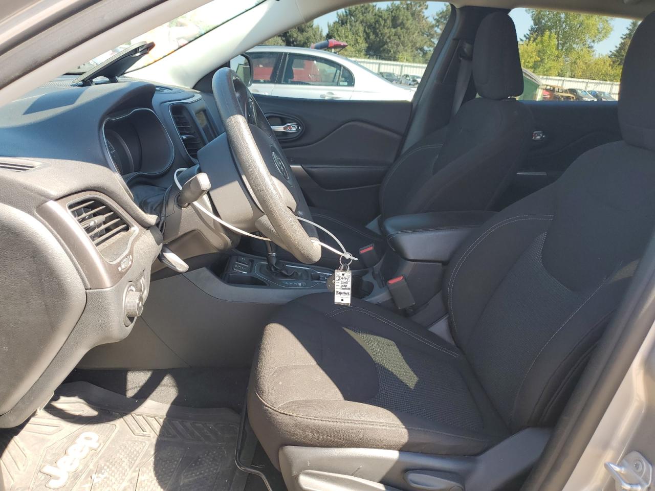 2019 Jeep Cherokee Latitude VIN: 1C4PJLCB3KD444320 Lot: 70730905